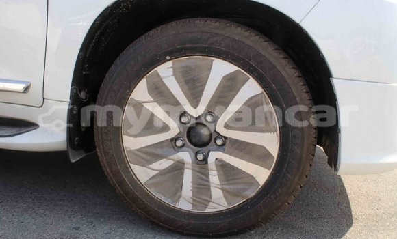 Buy Import Toyota Land Cruiser White Car in Import - Dubai in Ayeyarwady Buy Import Toyota Land Cruiser White Car in Import - Dubai in Ayeyarwady