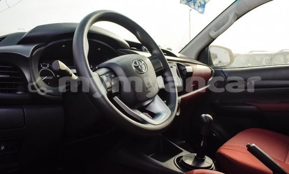 Acheter Import Voiture Toyota Hilux Blanc à Import - Dubai, #<Region:0x000000000c5121b8> Acheter Import Voiture Toyota Hilux Blanc à Import - Dubai, #<Region:0x000000000c5121b8>