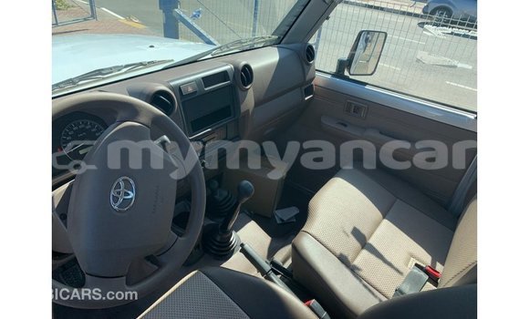Buy Import Mitsubishi i White Car in Import - Dubai in Ayeyarwady Buy Import Mitsubishi i White Car in Import - Dubai in Ayeyarwady