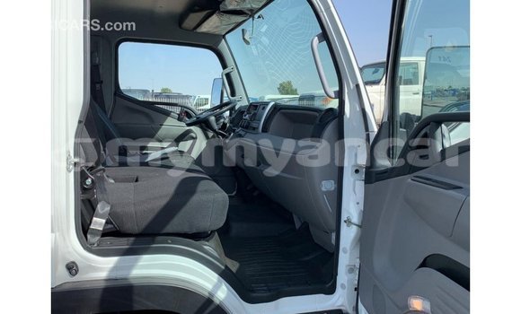 Buy Import Mitsubishi i White Car in Import - Dubai in Ayeyarwady Buy Import Mitsubishi i White Car in Import - Dubai in Ayeyarwady