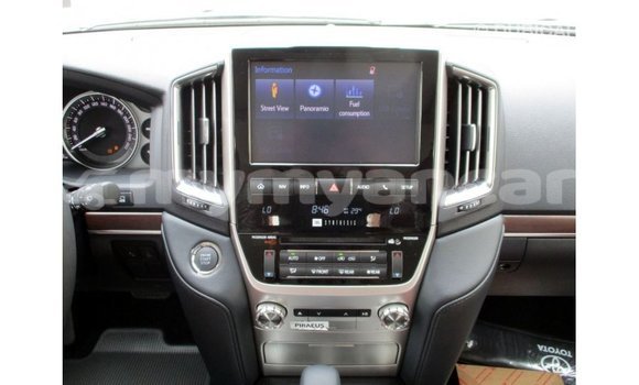 Buy Import Toyota Land Cruiser Black Car in Import - Dubai in Ayeyarwady Buy Import Toyota Land Cruiser Black Car in Import - Dubai in Ayeyarwady