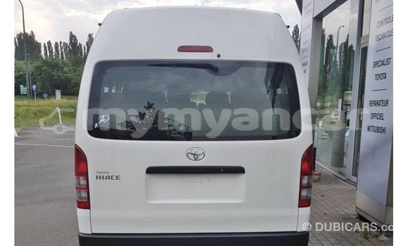 Buy Import Toyota Hiace White Car in Import - Dubai in Ayeyarwady Buy Import Toyota Hiace White Car in Import - Dubai in Ayeyarwady