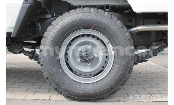 Acheter Import Voiture Toyota Land Cruiser Blanc à Import - Dubai, #<Region:0x000000000c5121b8> Acheter Import Voiture Toyota Land Cruiser Blanc à Import - Dubai, #<Region:0x000000000c5121b8>