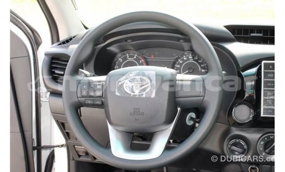 Buy Import Toyota Hilux White Car in Import - Dubai in Ayeyarwady Buy Import Toyota Hilux White Car in Import - Dubai in Ayeyarwady