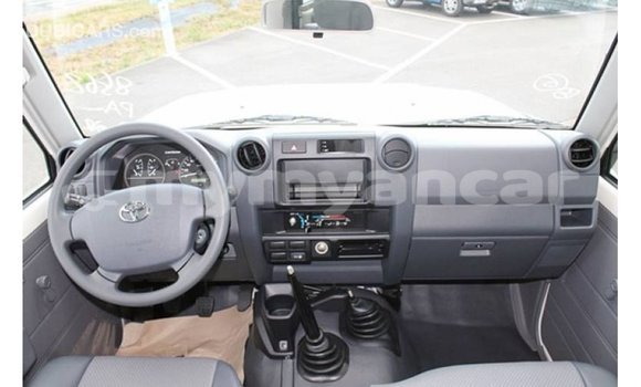 Buy Import Toyota Land Cruiser White Car in Import - Dubai in Ayeyarwady Buy Import Toyota Land Cruiser White Car in Import - Dubai in Ayeyarwady