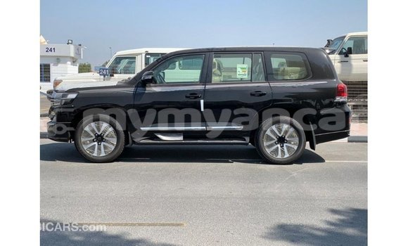 Buy Import Toyota Land Cruiser Black Car in Import - Dubai in Ayeyarwady Buy Import Toyota Land Cruiser Black Car in Import - Dubai in Ayeyarwady