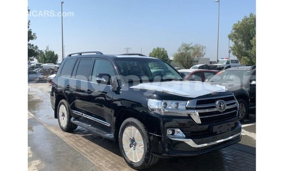 Buy Import Toyota Land Cruiser Black Car in Import - Dubai in Ayeyarwady Buy Import Toyota Land Cruiser Black Car in Import - Dubai in Ayeyarwady