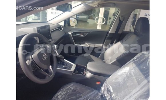 Buy Import Toyota 4Runner Other Car in Import - Dubai in Ayeyarwady Buy Import Toyota 4Runner Other Car in Import - Dubai in Ayeyarwady