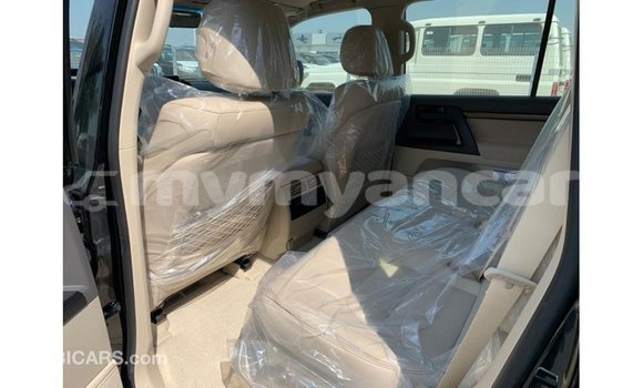 Buy Import Toyota Land Cruiser Black Car in Import - Dubai in Ayeyarwady Buy Import Toyota Land Cruiser Black Car in Import - Dubai in Ayeyarwady