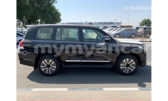 Buy Import Toyota Land Cruiser Black Car in Import - Dubai in Ayeyarwady Buy Import Toyota Land Cruiser Black Car in Import - Dubai in Ayeyarwady