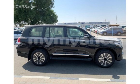 Buy Import Toyota Land Cruiser Black Car in Import - Dubai in Ayeyarwady Buy Import Toyota Land Cruiser Black Car in Import - Dubai in Ayeyarwady