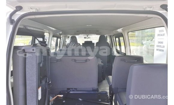 Buy Import Toyota Hiace White Car in Import - Dubai in Ayeyarwady Buy Import Toyota Hiace White Car in Import - Dubai in Ayeyarwady