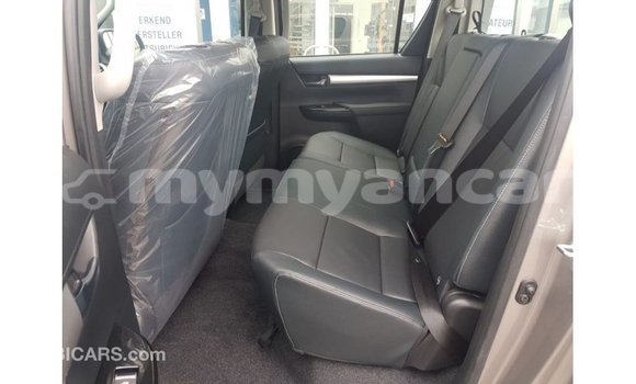Buy Import Toyota Hilux Other Car in Import - Dubai in Ayeyarwady Buy Import Toyota Hilux Other Car in Import - Dubai in Ayeyarwady