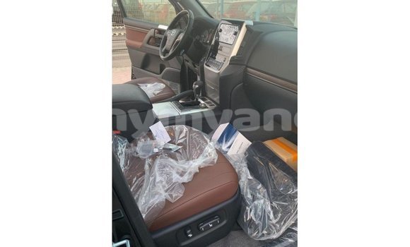 Buy Import Toyota Land Cruiser Black Car in Import - Dubai in Ayeyarwady Buy Import Toyota Land Cruiser Black Car in Import - Dubai in Ayeyarwady