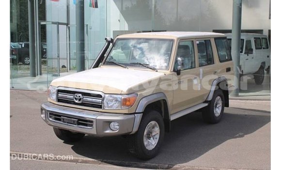 သွင်းကုန် Toyota Land Cruiser Beige ကား Import - Dubai Ayeyarwady သွင်းကုန် Toyota Land Cruiser Beige ကား Import - Dubai Ayeyarwady