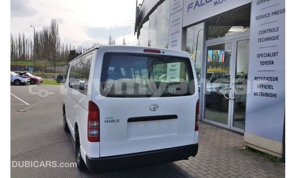 Buy Import Toyota Hiace White Car in Import - Dubai in Ayeyarwady Buy Import Toyota Hiace White Car in Import - Dubai in Ayeyarwady
