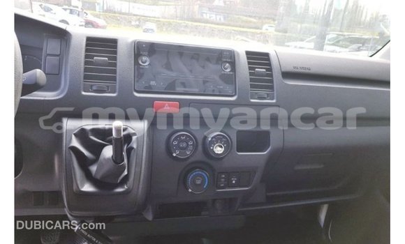 Buy Import Toyota Hiace White Car in Import - Dubai in Ayeyarwady Buy Import Toyota Hiace White Car in Import - Dubai in Ayeyarwady