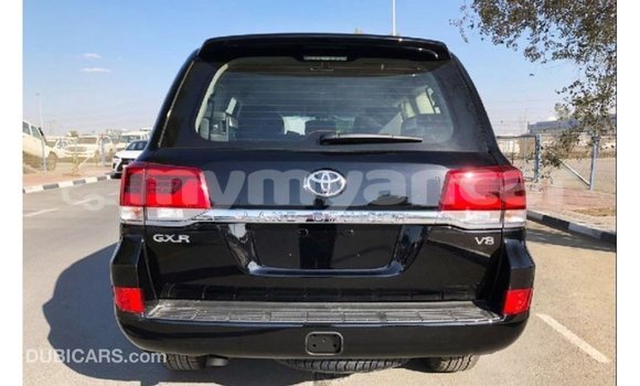 သွင်းကုန် Toyota Land Cruiser Black ကား Import - Dubai Ayeyarwady သွင်းကုန် Toyota Land Cruiser Black ကား Import - Dubai Ayeyarwady