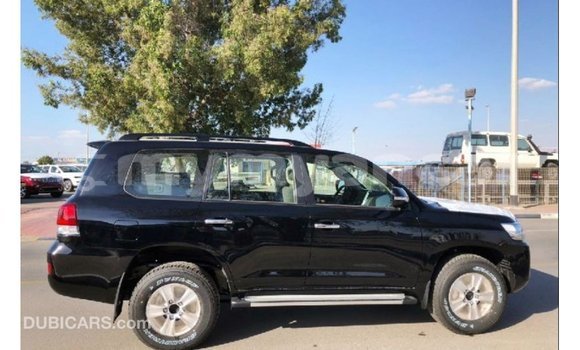 သွင်းကုန် Toyota Land Cruiser Black ကား Import - Dubai Ayeyarwady သွင်းကုန် Toyota Land Cruiser Black ကား Import - Dubai Ayeyarwady