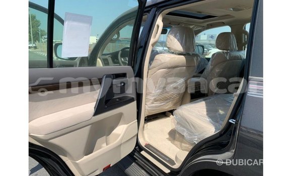 Buy Import Toyota Land Cruiser Black Car in Import - Dubai in Ayeyarwady Buy Import Toyota Land Cruiser Black Car in Import - Dubai in Ayeyarwady