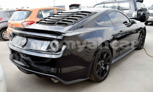 သွင်းကုန် Ford Mustang Black ကား Import - Dubai Ayeyarwady သွင်းကုန် Ford Mustang Black ကား Import - Dubai Ayeyarwady
