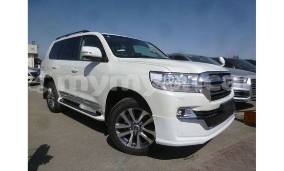 Acheter Import Voiture Toyota Land Cruiser Blanc à Import - Dubai, #<Region:0x000000000c5121b8> Acheter Import Voiture Toyota Land Cruiser Blanc à Import - Dubai, #<Region:0x000000000c5121b8>