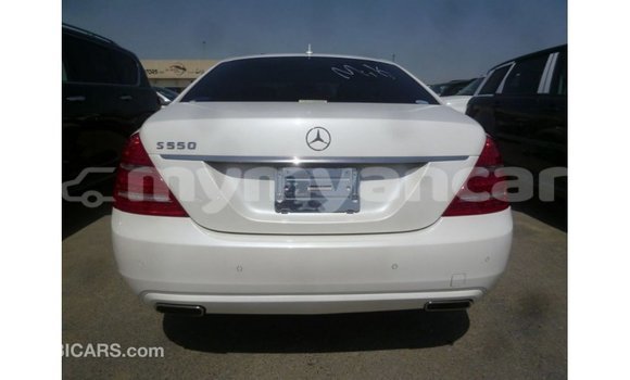 သွင်းကုန် Mercedes-Benz 190 (W201) White ကား Import - Dubai Ayeyarwady သွင်းကုန် Mercedes-Benz 190 (W201) White ကား Import - Dubai Ayeyarwady