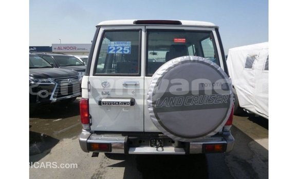 Buy Import Toyota Land Cruiser White Car in Import - Dubai in Ayeyarwady Buy Import Toyota Land Cruiser White Car in Import - Dubai in Ayeyarwady