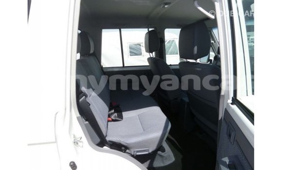 Buy Import Toyota Land Cruiser White Car in Import - Dubai in Ayeyarwady Buy Import Toyota Land Cruiser White Car in Import - Dubai in Ayeyarwady