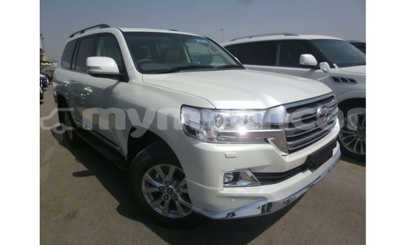 Acheter Import Voiture Toyota Land Cruiser Blanc à Import - Dubai, #<Region:0x000000000c5121b8> Acheter Import Voiture Toyota Land Cruiser Blanc à Import - Dubai, #<Region:0x000000000c5121b8>