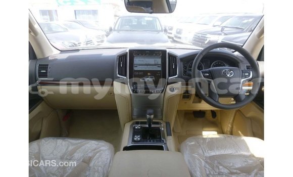 Acheter Import Voiture Toyota Land Cruiser Blanc à Import - Dubai, #<Region:0x000000000c5121b8> Acheter Import Voiture Toyota Land Cruiser Blanc à Import - Dubai, #<Region:0x000000000c5121b8>