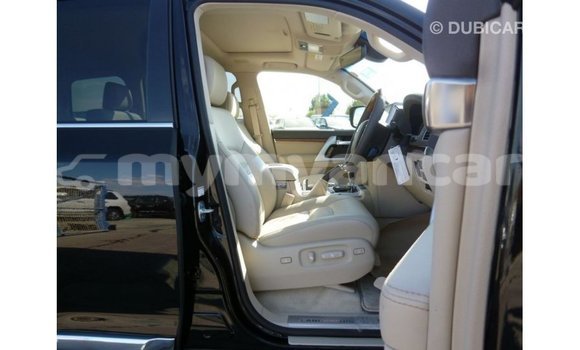 Buy Import Toyota Land Cruiser Black Car in Import - Dubai in Ayeyarwady Buy Import Toyota Land Cruiser Black Car in Import - Dubai in Ayeyarwady