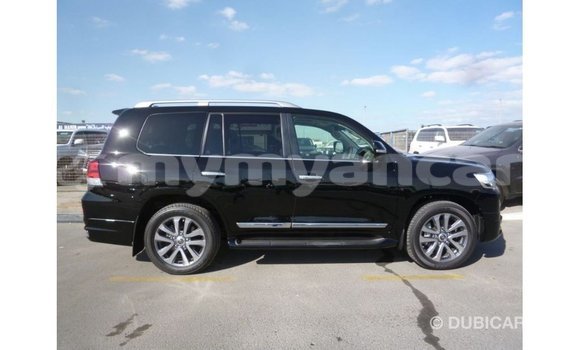Buy Import Toyota Land Cruiser Black Car in Import - Dubai in Ayeyarwady Buy Import Toyota Land Cruiser Black Car in Import - Dubai in Ayeyarwady