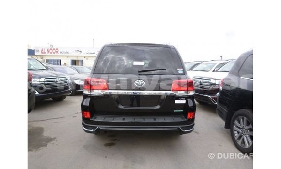 Buy Import Toyota Land Cruiser Black Car in Import - Dubai in Ayeyarwady Buy Import Toyota Land Cruiser Black Car in Import - Dubai in Ayeyarwady