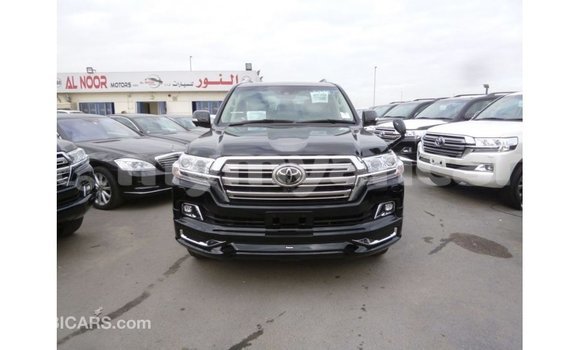 Buy Import Toyota Land Cruiser Black Car in Import - Dubai in Ayeyarwady Buy Import Toyota Land Cruiser Black Car in Import - Dubai in Ayeyarwady