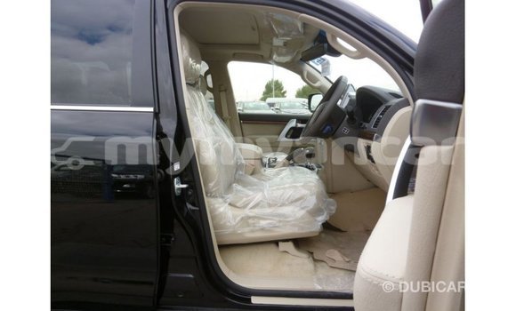 Buy Import Toyota Land Cruiser Black Car in Import - Dubai in Ayeyarwady Buy Import Toyota Land Cruiser Black Car in Import - Dubai in Ayeyarwady