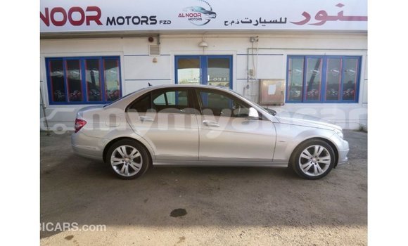 သွင်းကုန် Mercedes-Benz 200 Other ကား Import - Dubai Ayeyarwady သွင်းကုန် Mercedes-Benz 200 Other ကား Import - Dubai Ayeyarwady