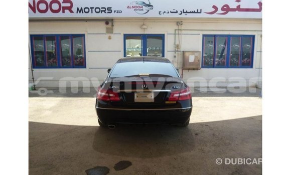 သွင်းကုန် Mercedes-Benz 250 Black ကား Import - Dubai Ayeyarwady သွင်းကုန် Mercedes-Benz 250 Black ကား Import - Dubai Ayeyarwady