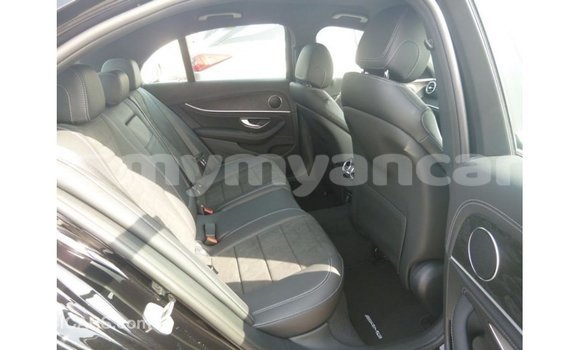 သွင်းကုန် Mercedes-Benz 190 (W201) Black ကား Import - Dubai Ayeyarwady သွင်းကုန် Mercedes-Benz 190 (W201) Black ကား Import - Dubai Ayeyarwady