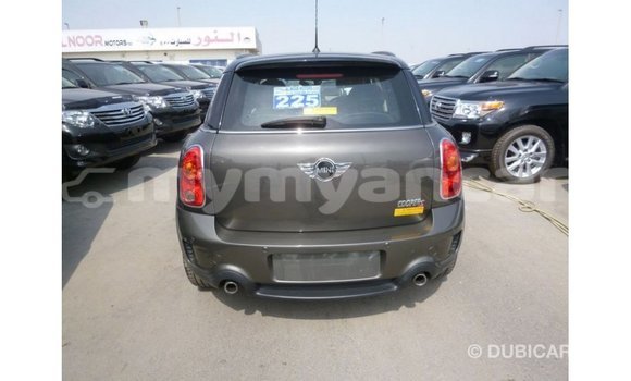 သွင်းကုန် Mini Cooper Brown ကား Import - Dubai Ayeyarwady သွင်းကုန် Mini Cooper Brown ကား Import - Dubai Ayeyarwady