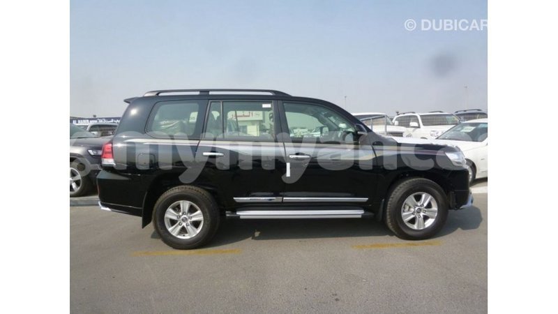 Big with watermark toyota land cruiser ayeyarwady import dubai 2240