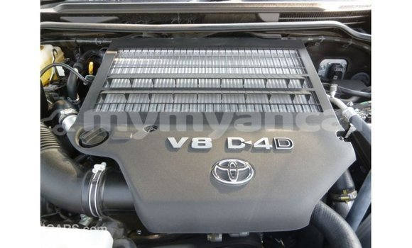 သွင်းကုန် Toyota Land Cruiser Black ကား Import - Dubai Ayeyarwady သွင်းကုန် Toyota Land Cruiser Black ကား Import - Dubai Ayeyarwady