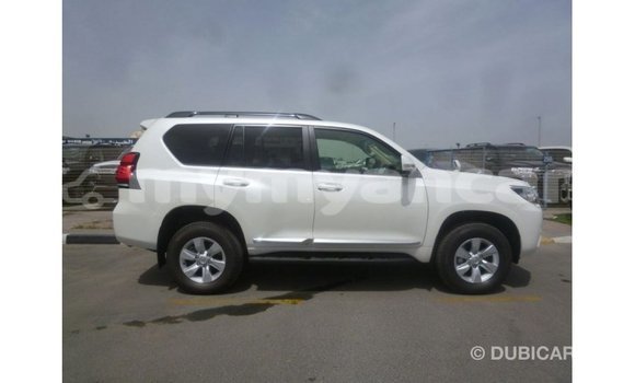 သွင်းကုန် Toyota Prado White ကား Import - Dubai Ayeyarwady သွင်းကုန် Toyota Prado White ကား Import - Dubai Ayeyarwady