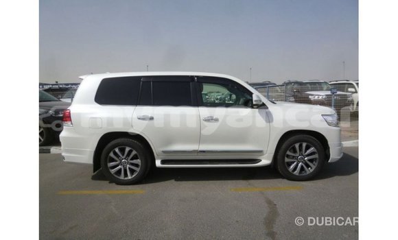Buy Import Toyota Land Cruiser White Car in Import - Dubai in Ayeyarwady Buy Import Toyota Land Cruiser White Car in Import - Dubai in Ayeyarwady