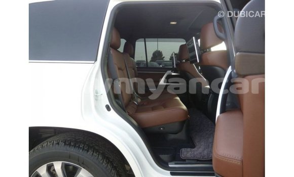 Buy Import Toyota Land Cruiser White Car in Import - Dubai in Ayeyarwady Buy Import Toyota Land Cruiser White Car in Import - Dubai in Ayeyarwady