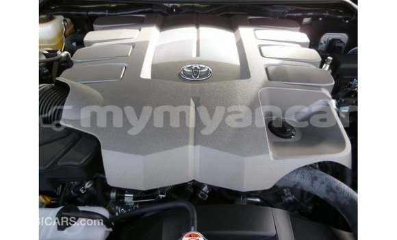 Buy Import Toyota Land Cruiser White Car in Import - Dubai in Ayeyarwady Buy Import Toyota Land Cruiser White Car in Import - Dubai in Ayeyarwady