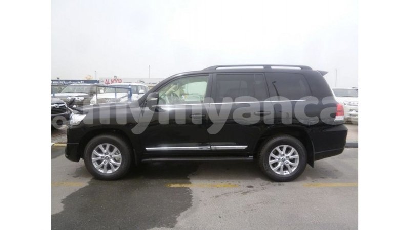 Big with watermark toyota land cruiser ayeyarwady import dubai 2251