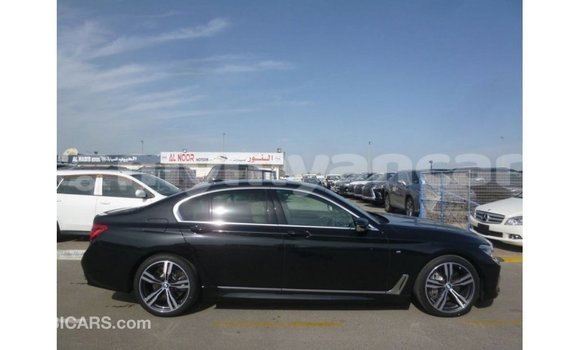 သွင်းကုန် BMW X1 Black ကား Import - Dubai Ayeyarwady သွင်းကုန် BMW X1 Black ကား Import - Dubai Ayeyarwady