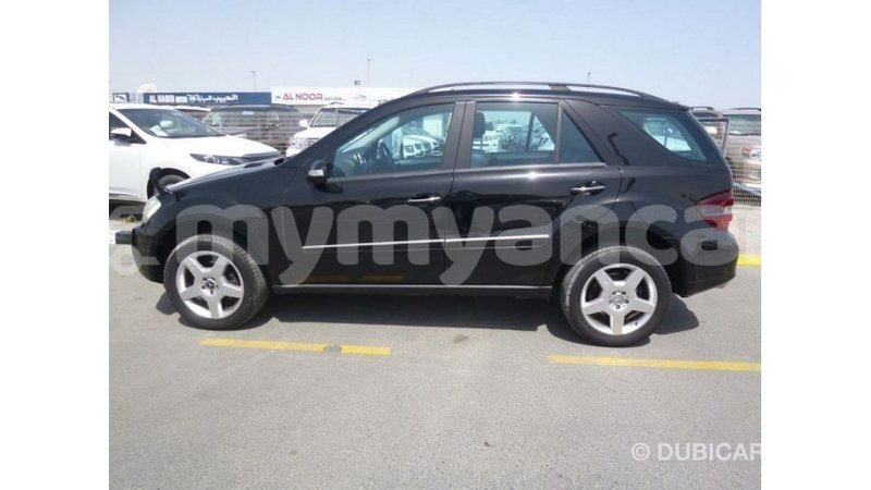 Big with watermark mercedes benz 190 w201 ayeyarwady import dubai 2260