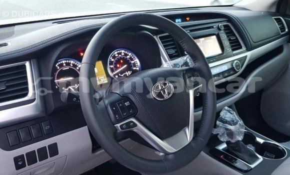 Buy Import Toyota Highlander Other Car in Import - Dubai in Ayeyarwady Buy Import Toyota Highlander Other Car in Import - Dubai in Ayeyarwady